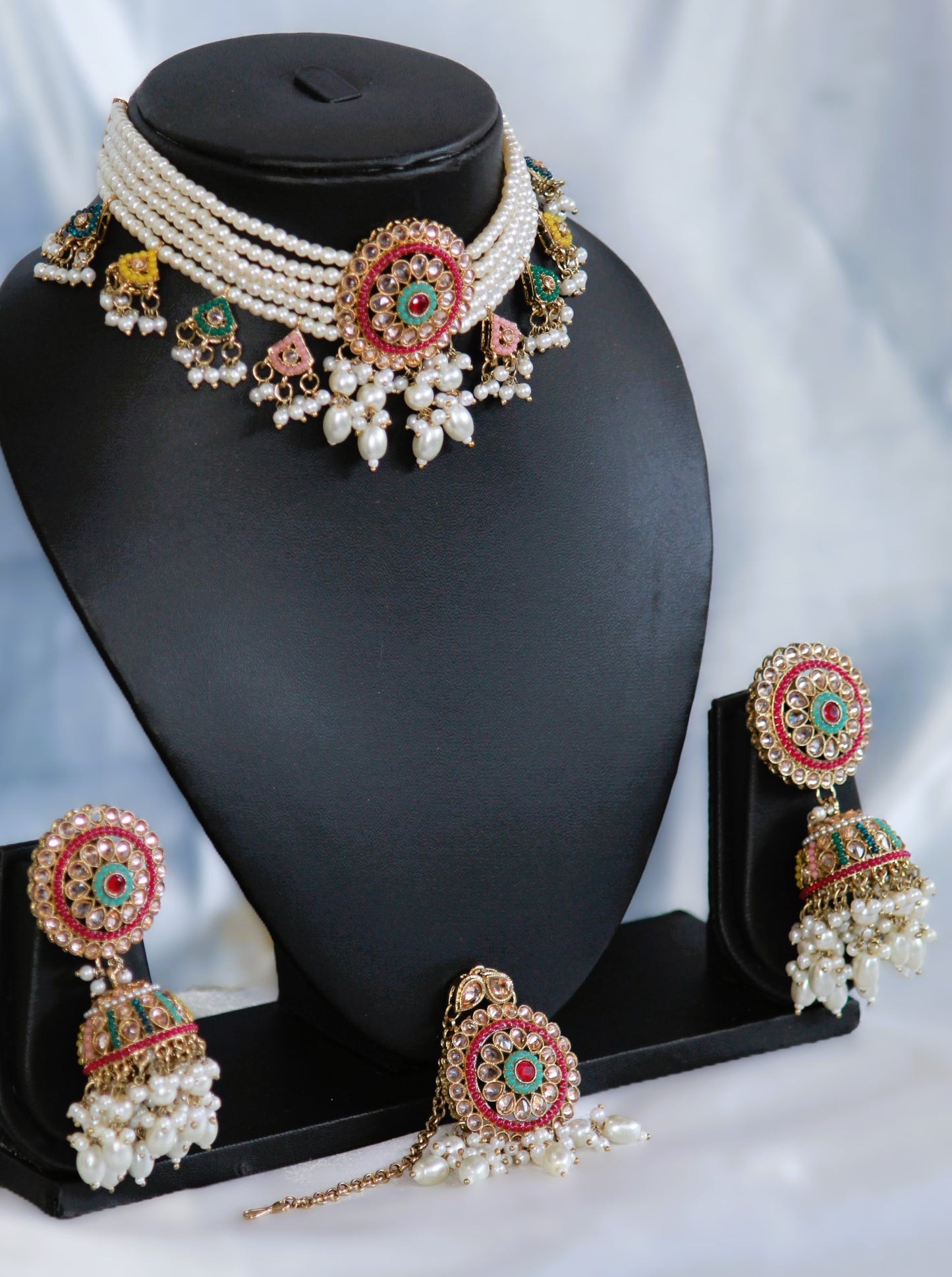 Multicolor Amolika Pearl Jewellery Set