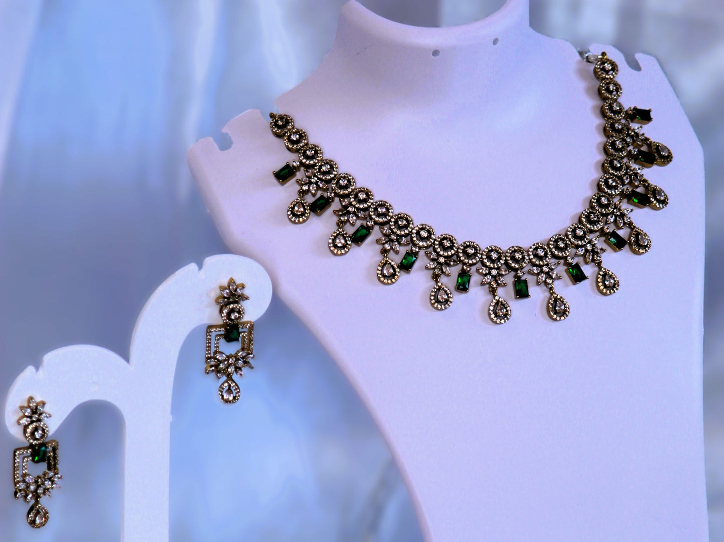 Green Dahlia Zirconia Jewellery Set