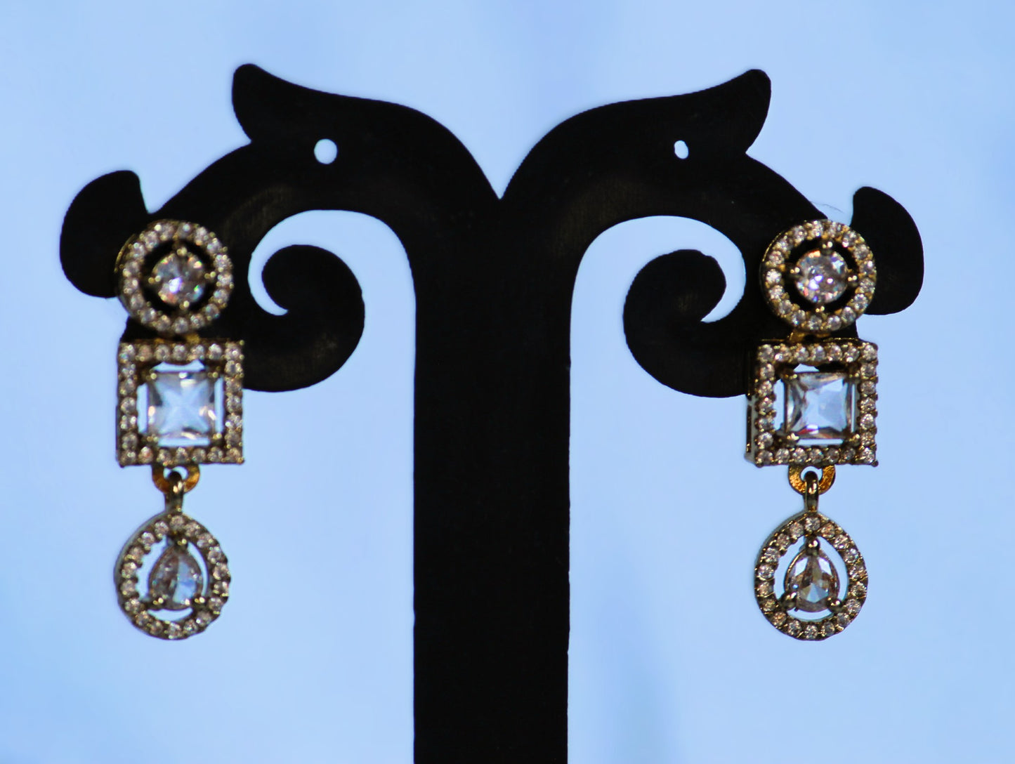 White Shriya Zirconia Jewellery Set