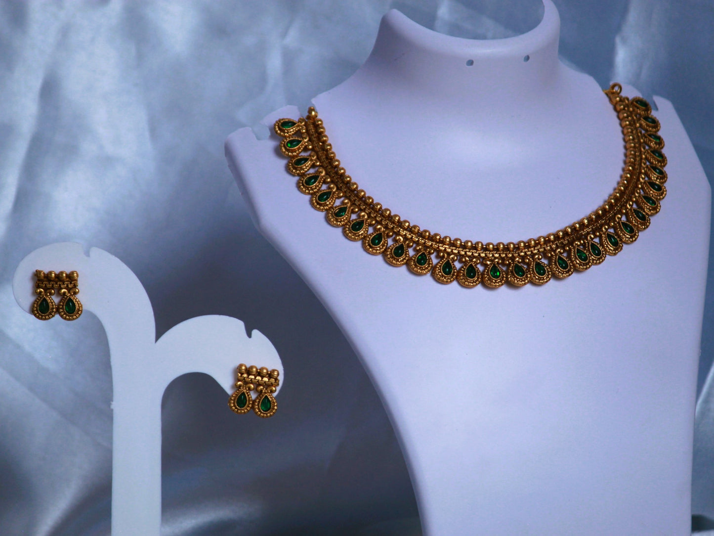 Green Arushi Antique Jewellery Set