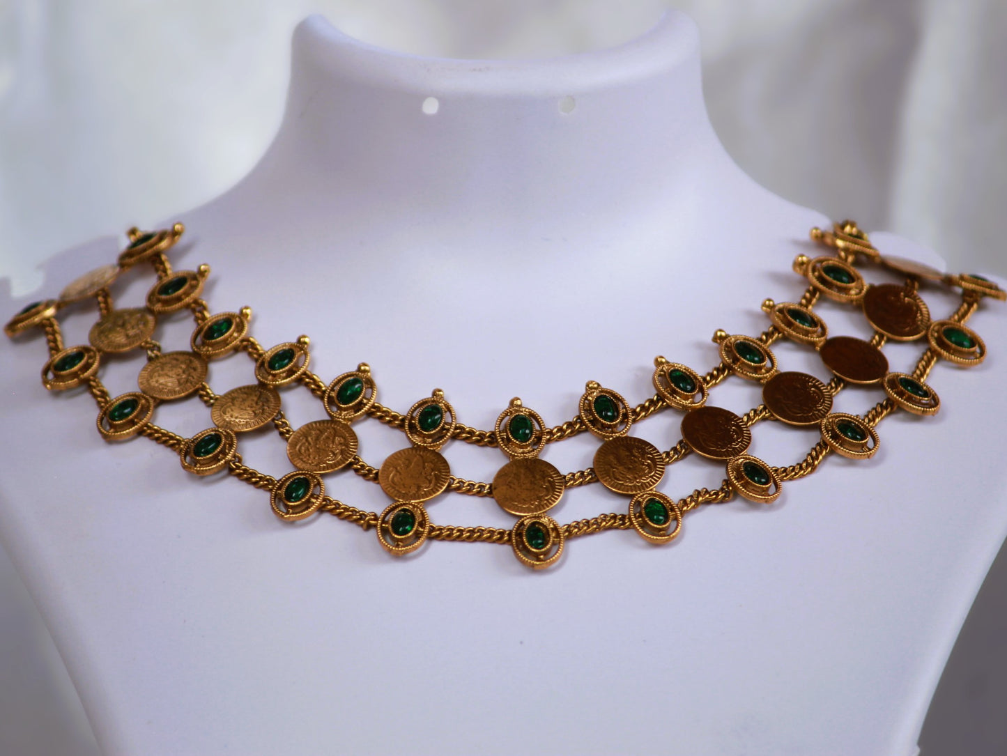 Green Aarvi Antique Jewellery Set