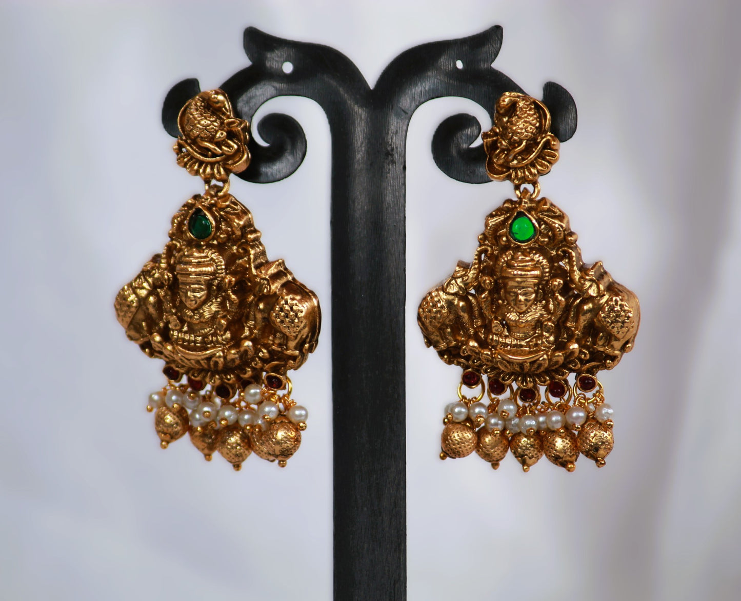 Golden Vamika Bridal Temple Jewellery Set