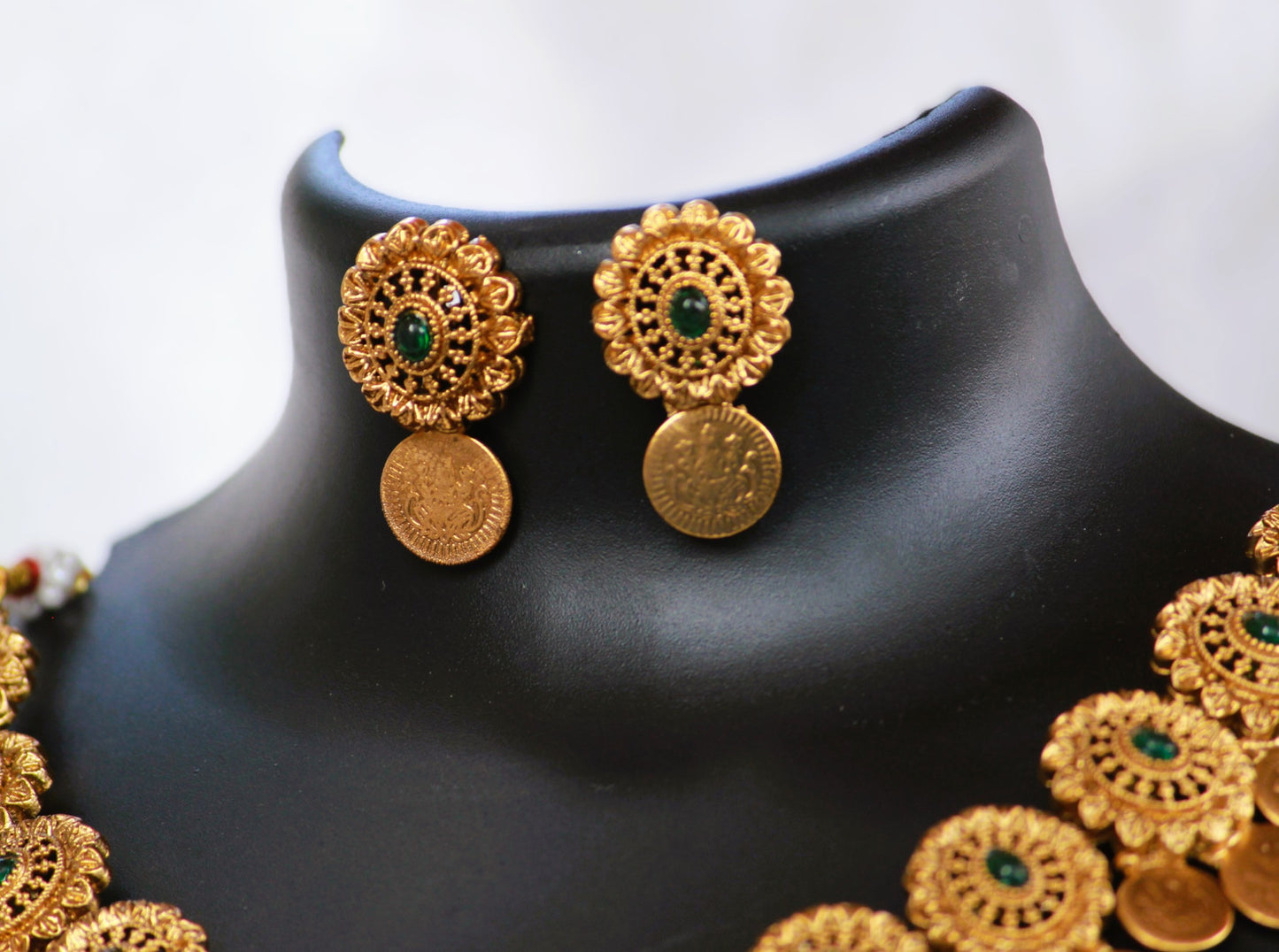 Golden Ramya Jewellery Set