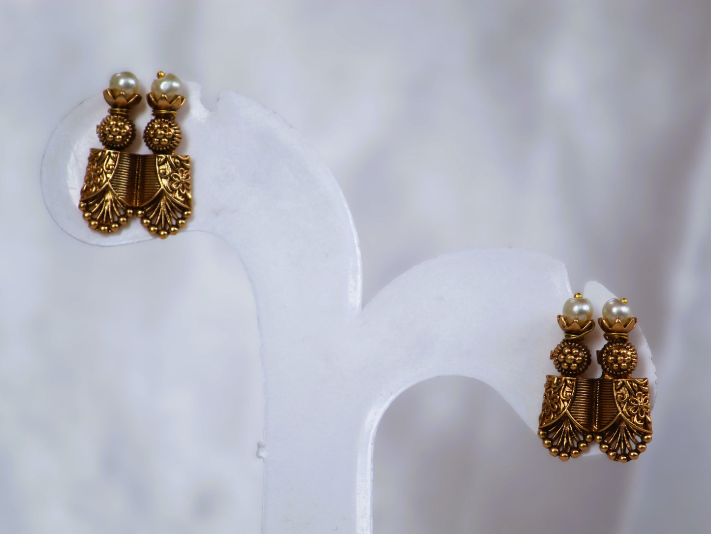 Golden Pradnya Jewellery Set