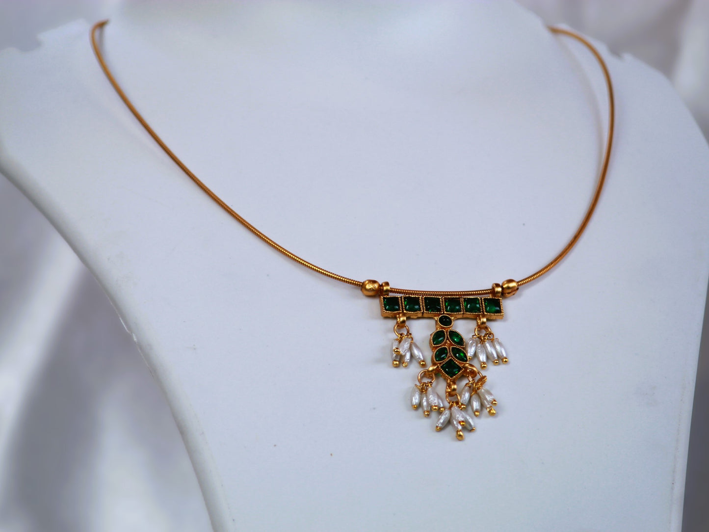 Green Sampoorna Ethnic Chain