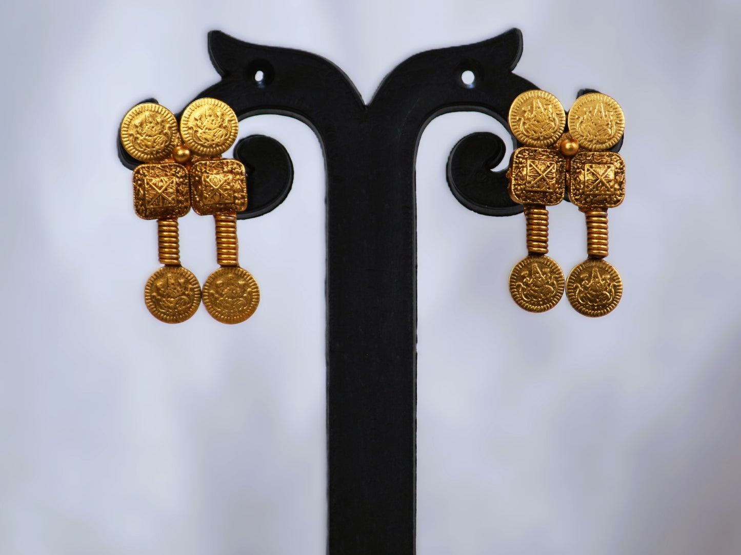 Golden Dhanika Antique Jewellery Set