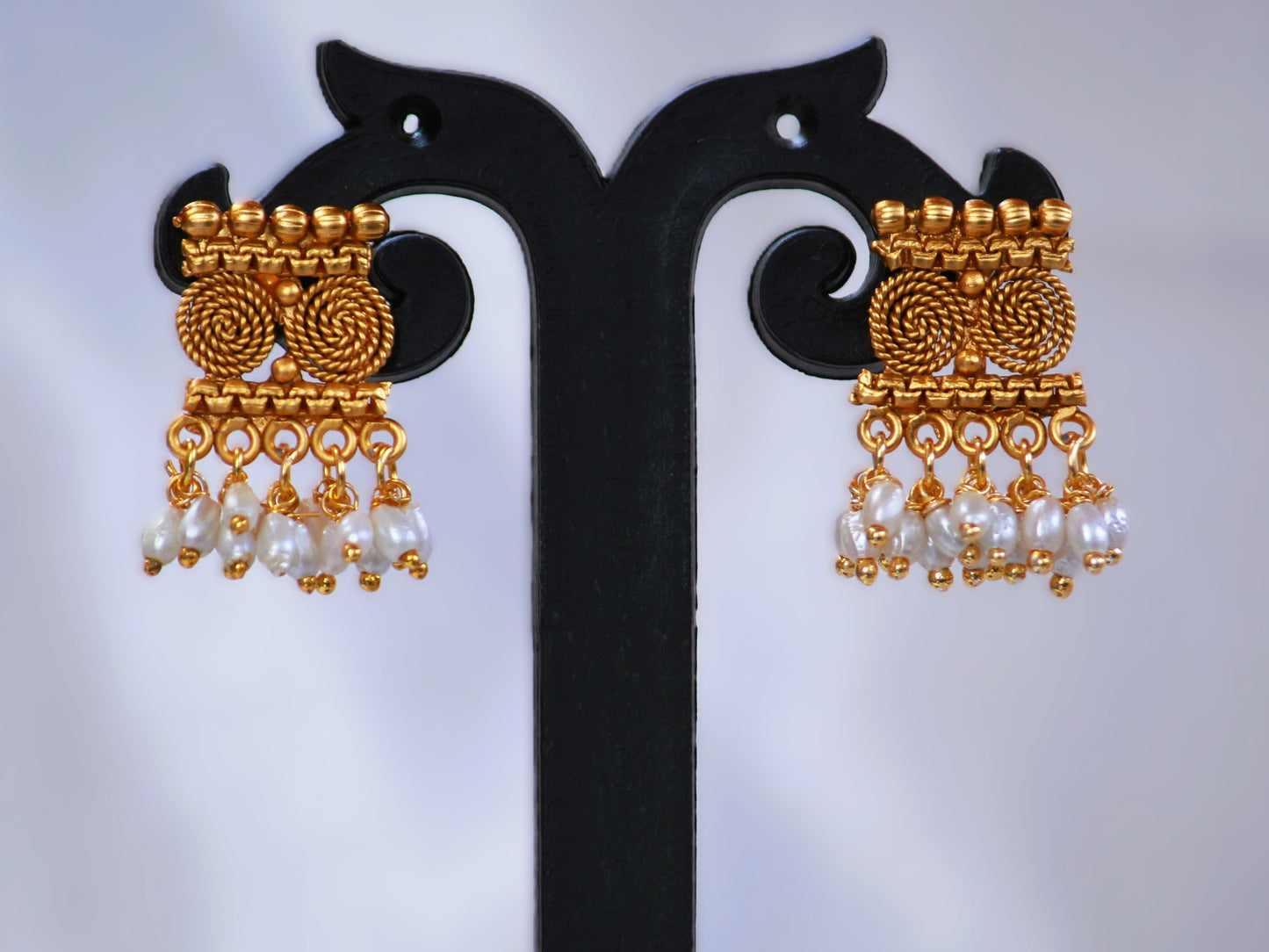 Golden Shyla Antique Jewellery Set