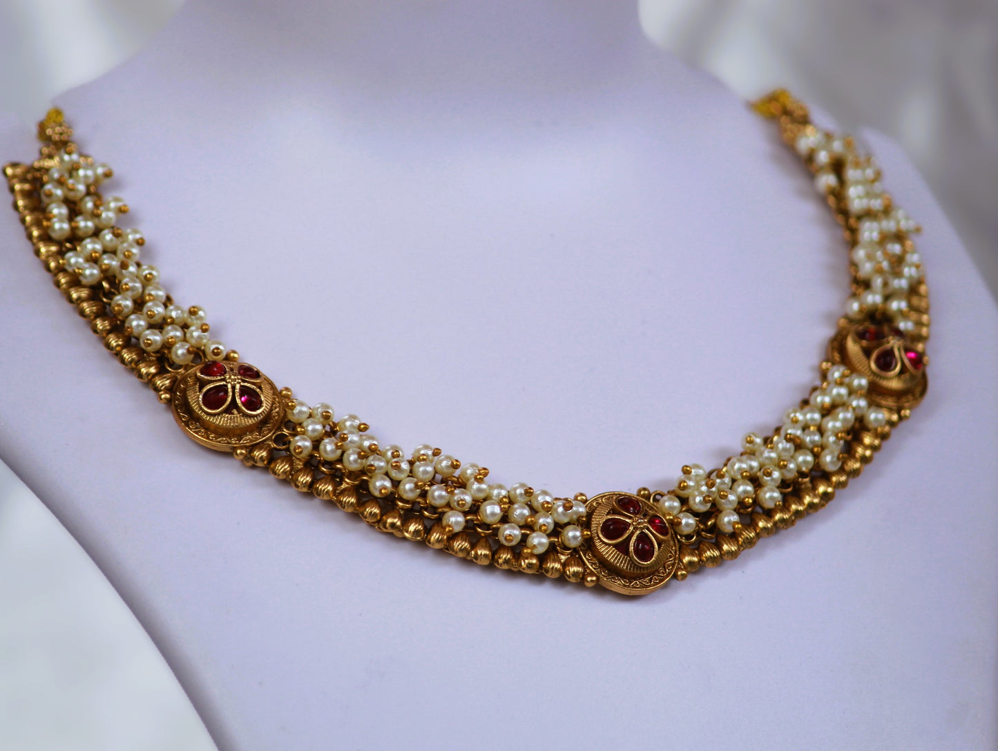 White Anandi Antique Jewellery Set
