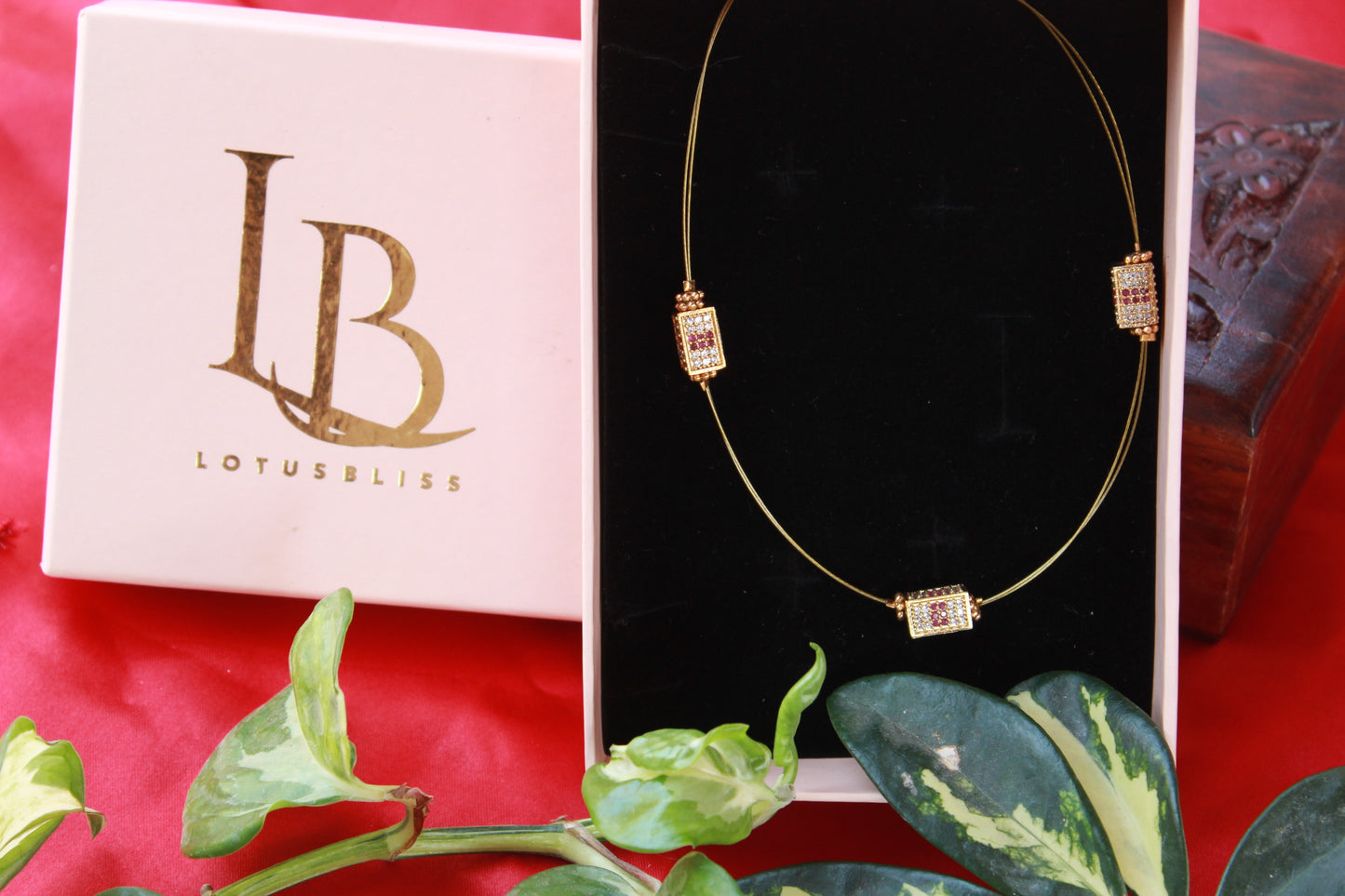 Multicolor Smriti Invisible Chain