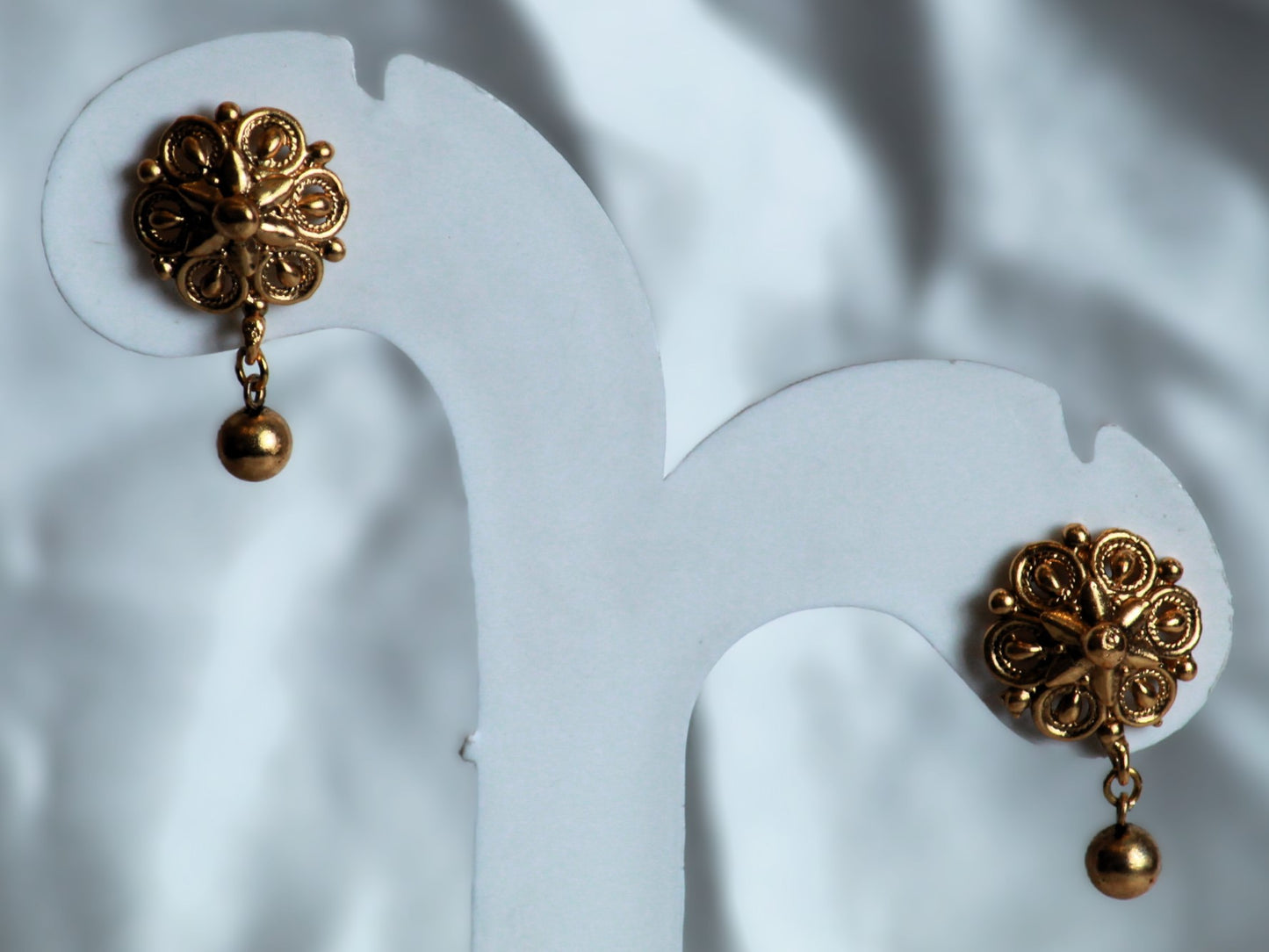 Golden Preksha Hasli Set