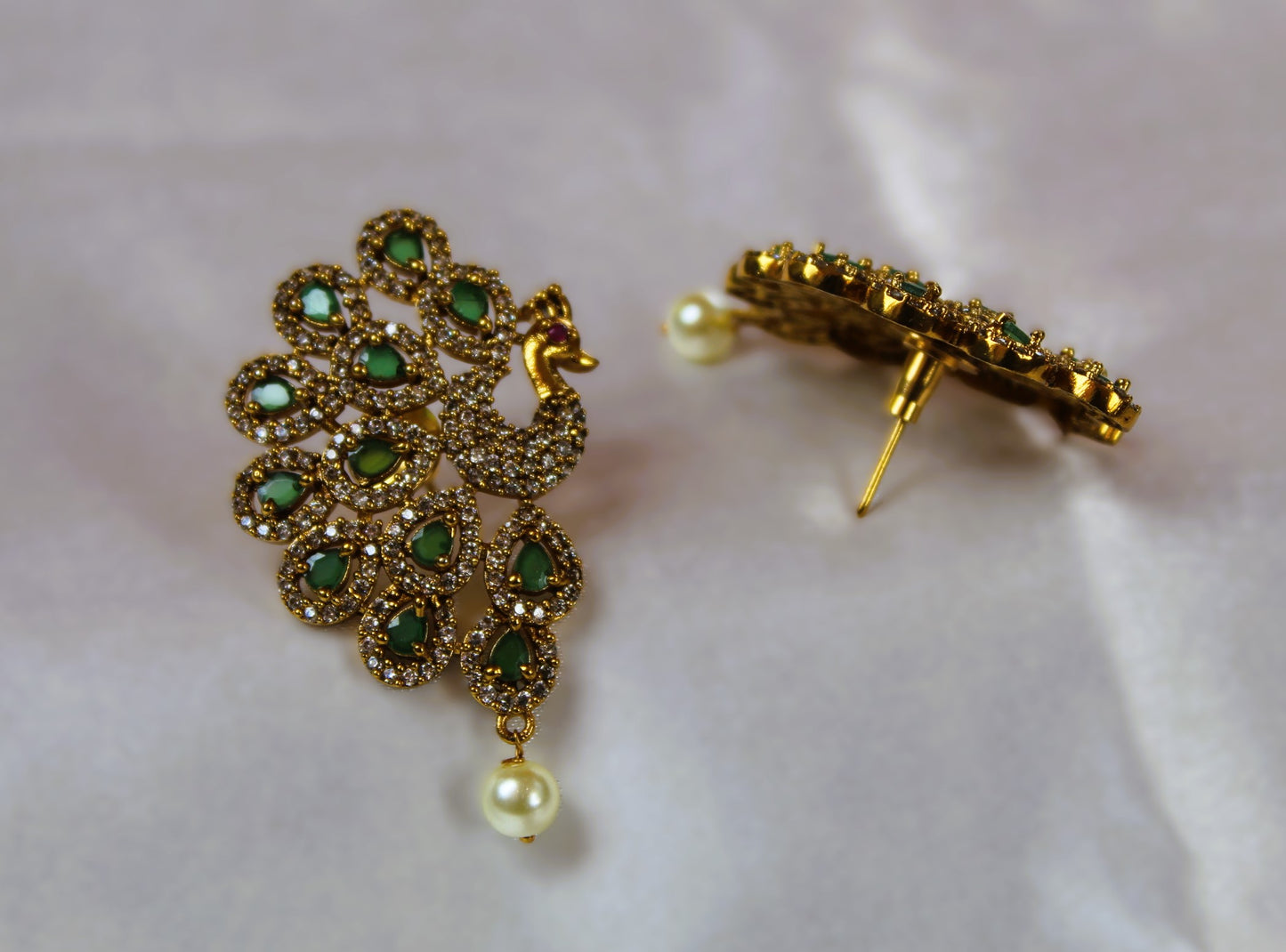 Green Mynaa Studs