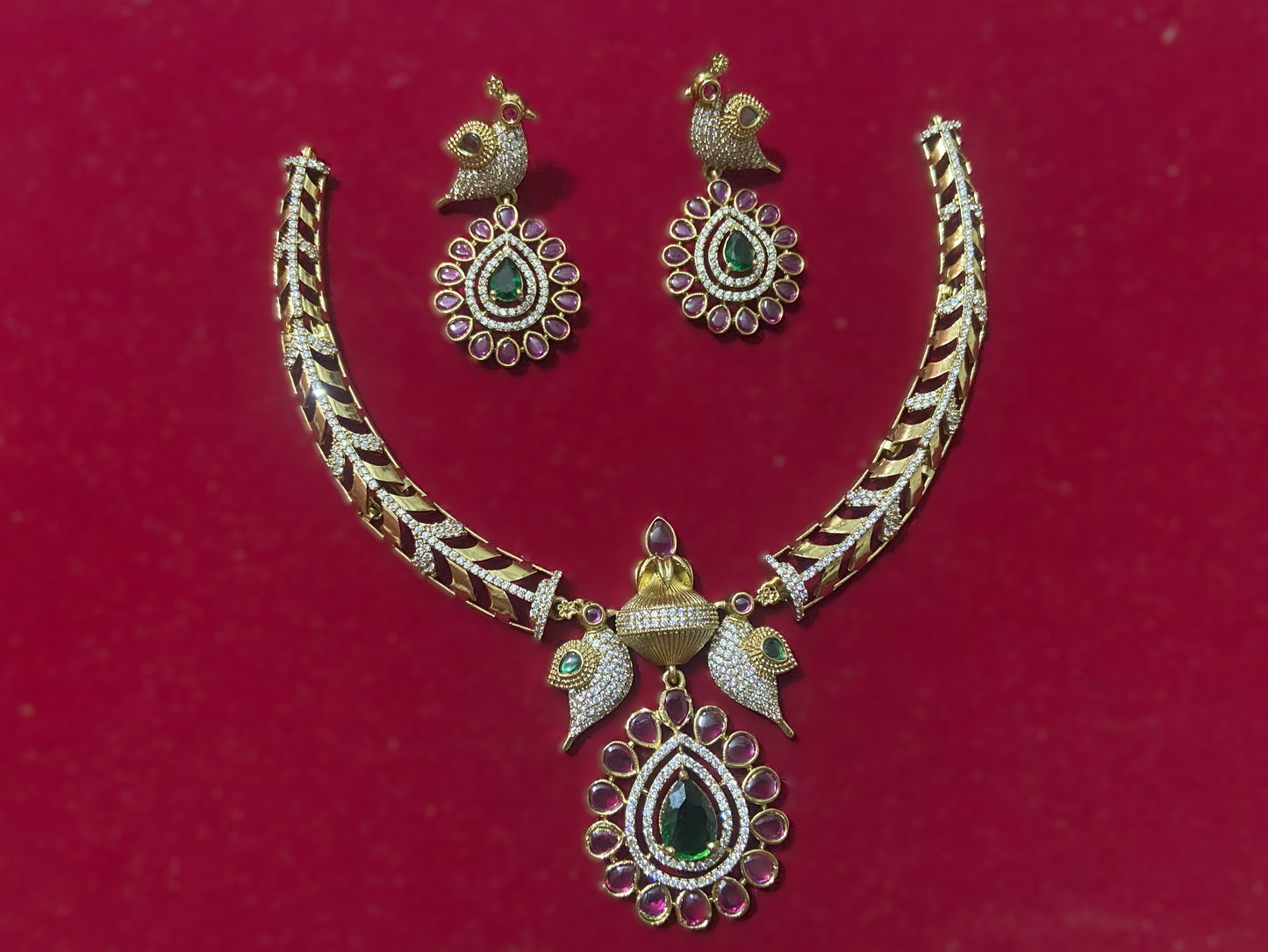 Ruby Ruthvi Victorian Jewellery Set