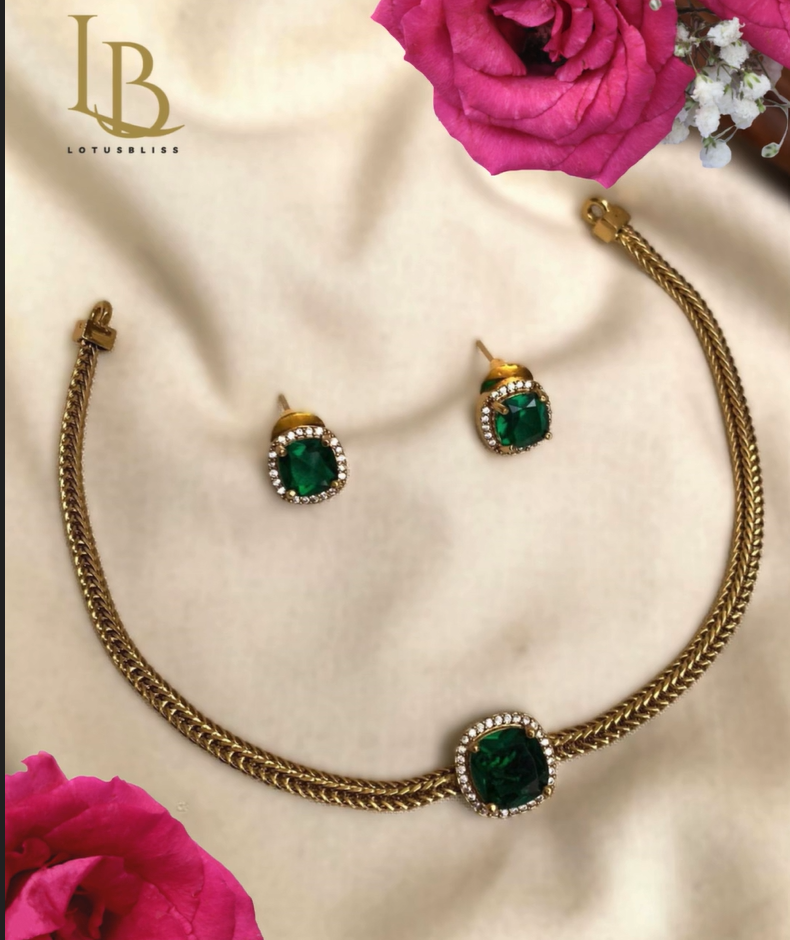 Green Saanch Antique Jewellery Set