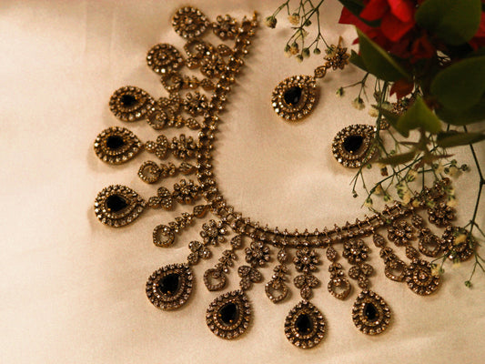 Black Mahika Zirconia Jewellery Set