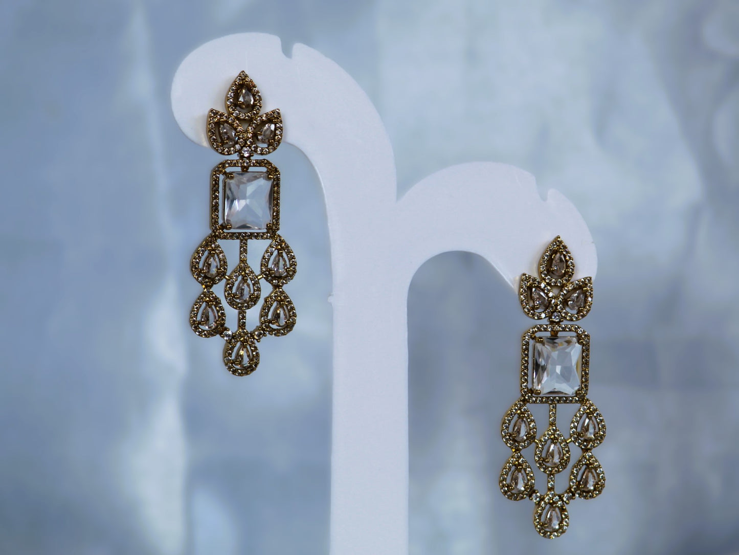 White Mahira Zirconia Jewellery Set