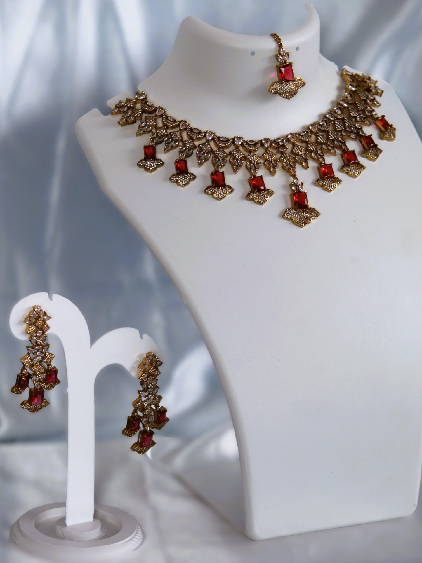 Ruby Pranita Zirconia Jewellery Set