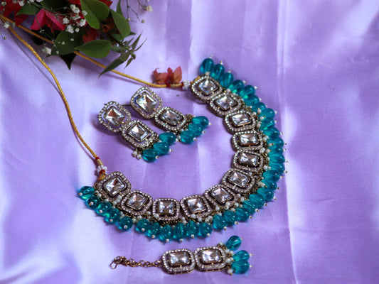 Green Bhuvi Kundan Jewellery Set