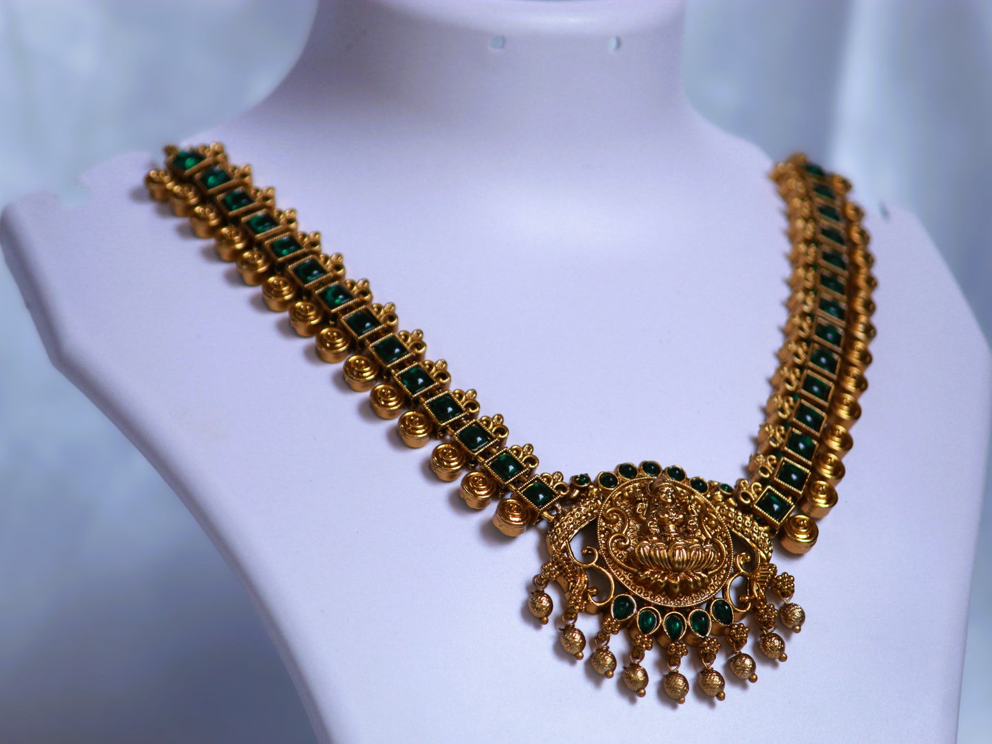 Green Shukri Temple Jewellery Set