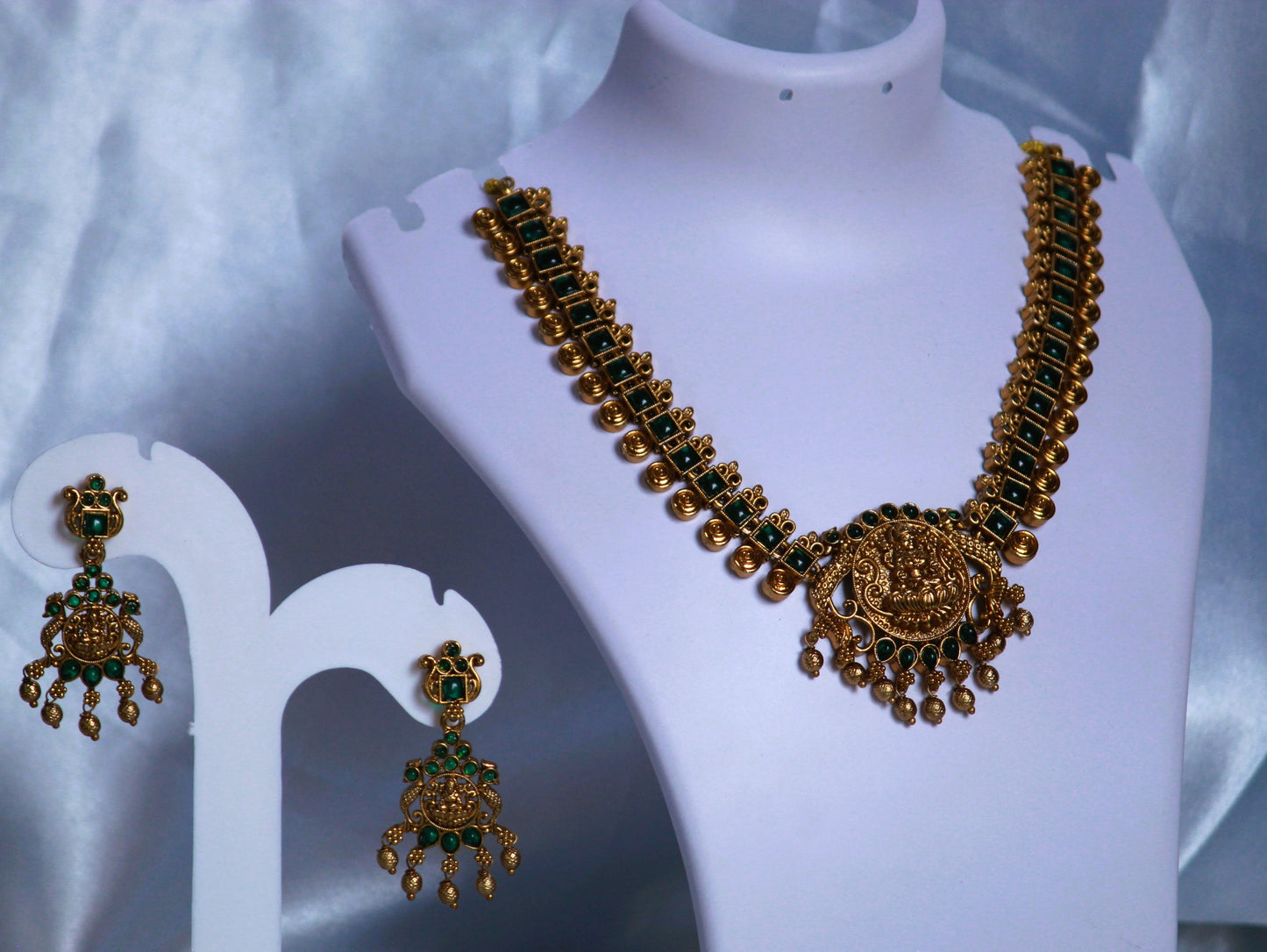 Green Shukri Temple Jewellery Set