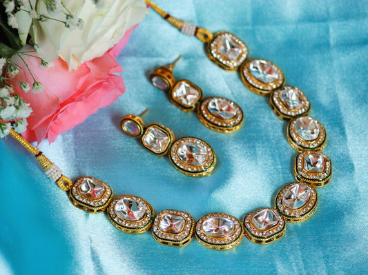 Golden Ragavi Kundan Jewellery Set