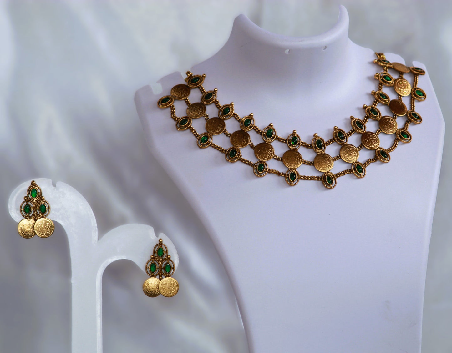 Green Aarvi Antique Jewellery Set