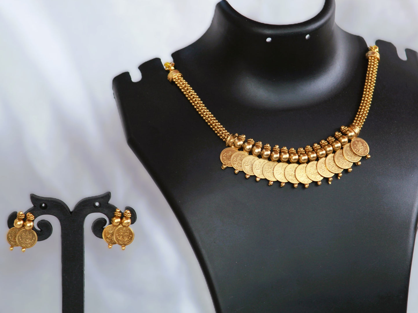 Golden Sharanya Temple Jewellery Set