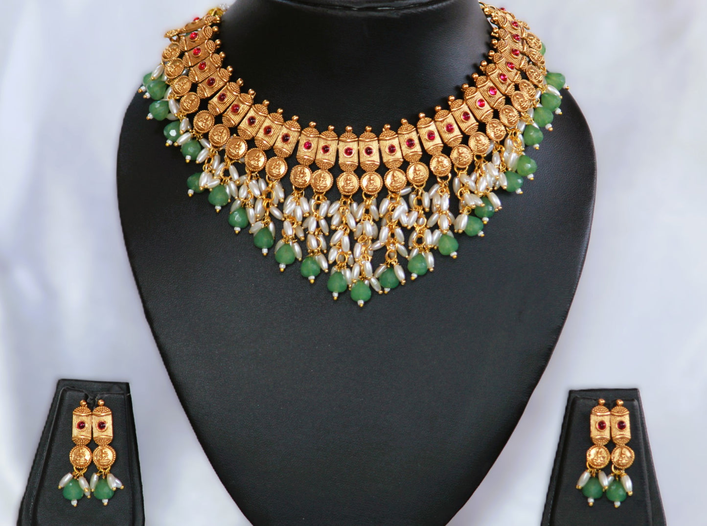 Golden Dhanya Antique Jewellery Set