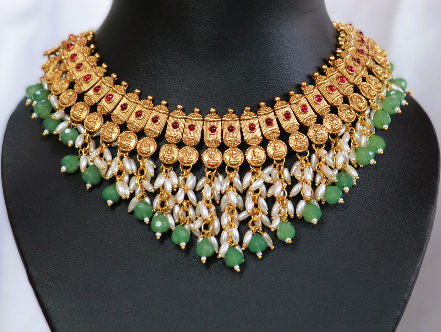 Golden Dhanya Antique Jewellery Set