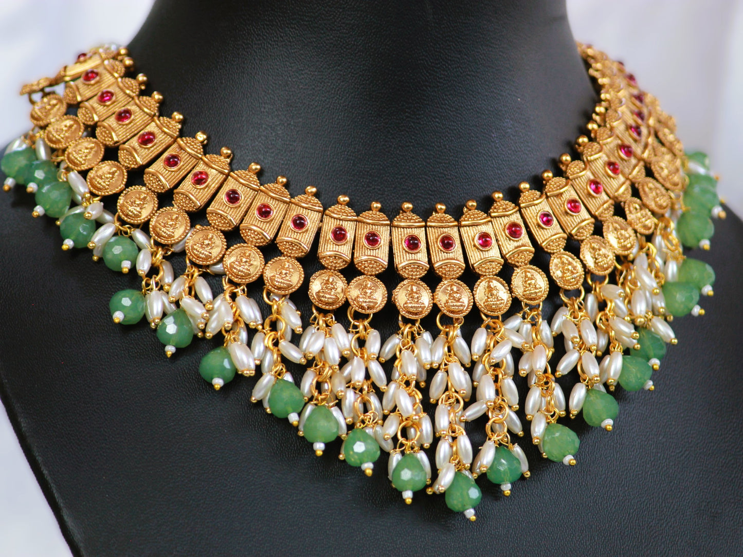 Golden Dhanya Antique Jewellery Set