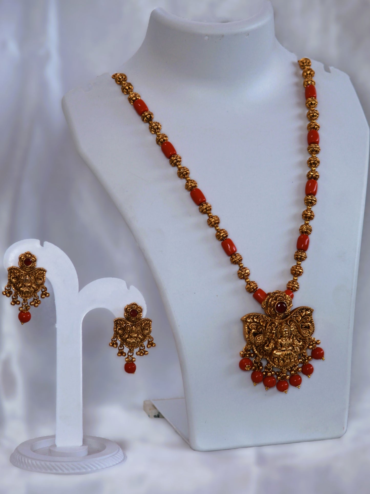 Golden Bhargavi Temple Jewellery Set