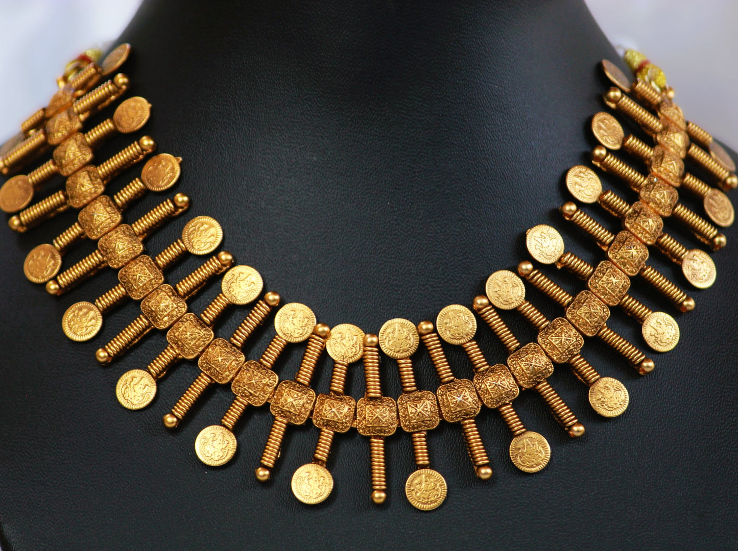 Golden Dhanika Antique Jewellery Set