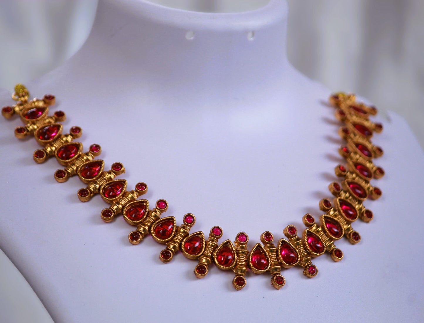 Kemp Ashitha Antique Jewellery Set