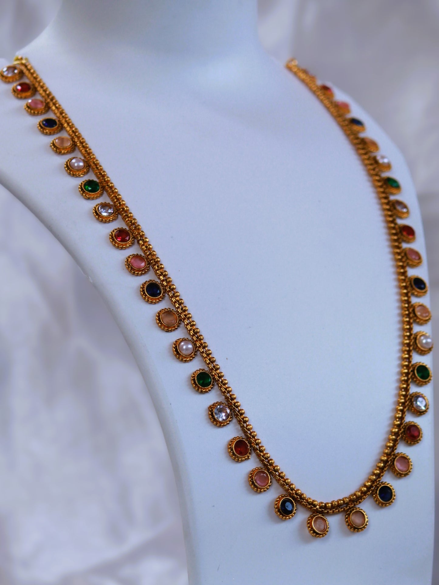 Navaratna Sudeeksha Jewellery Set