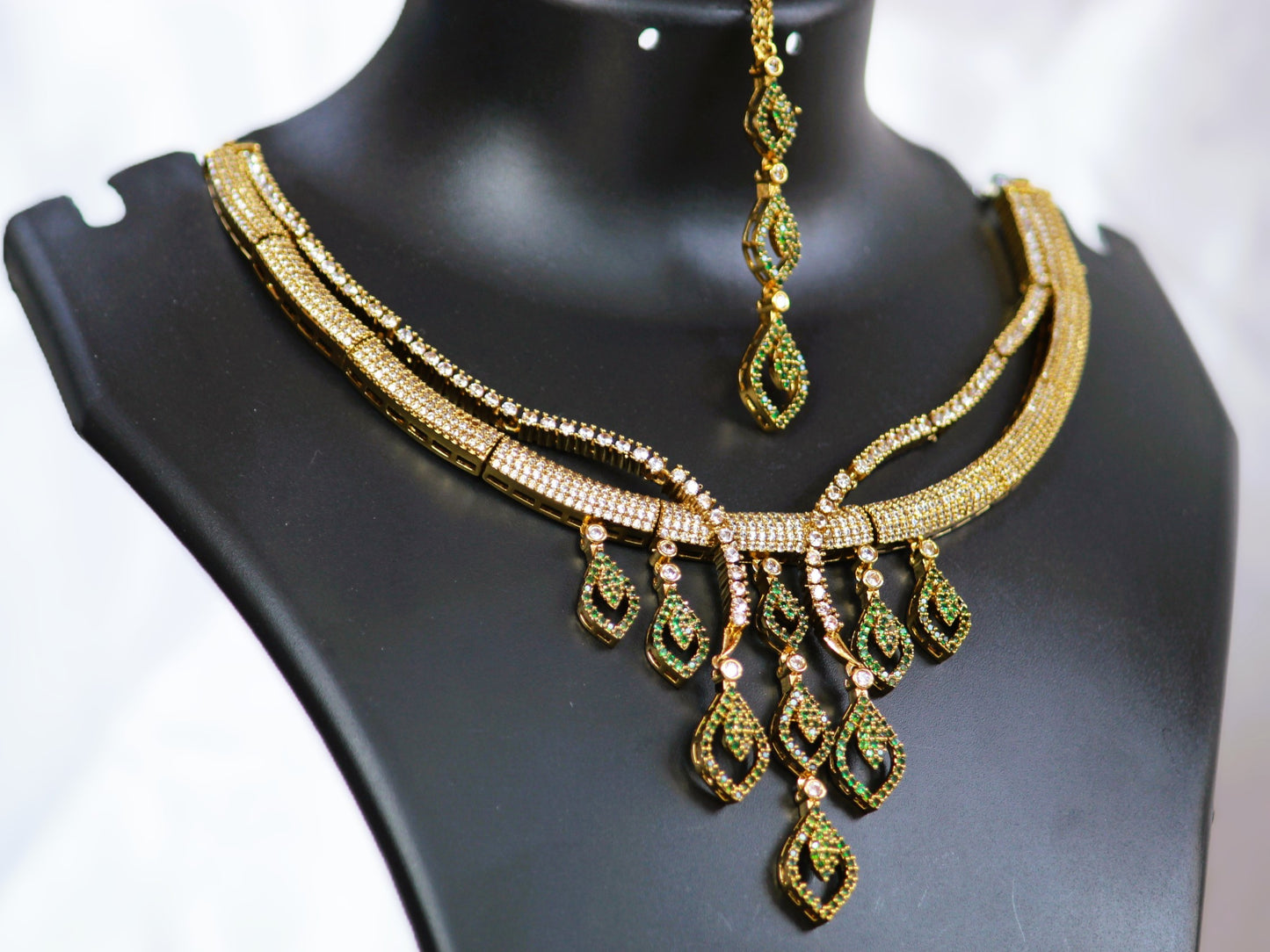 Green Sharmika Zirconia Jewellery Set