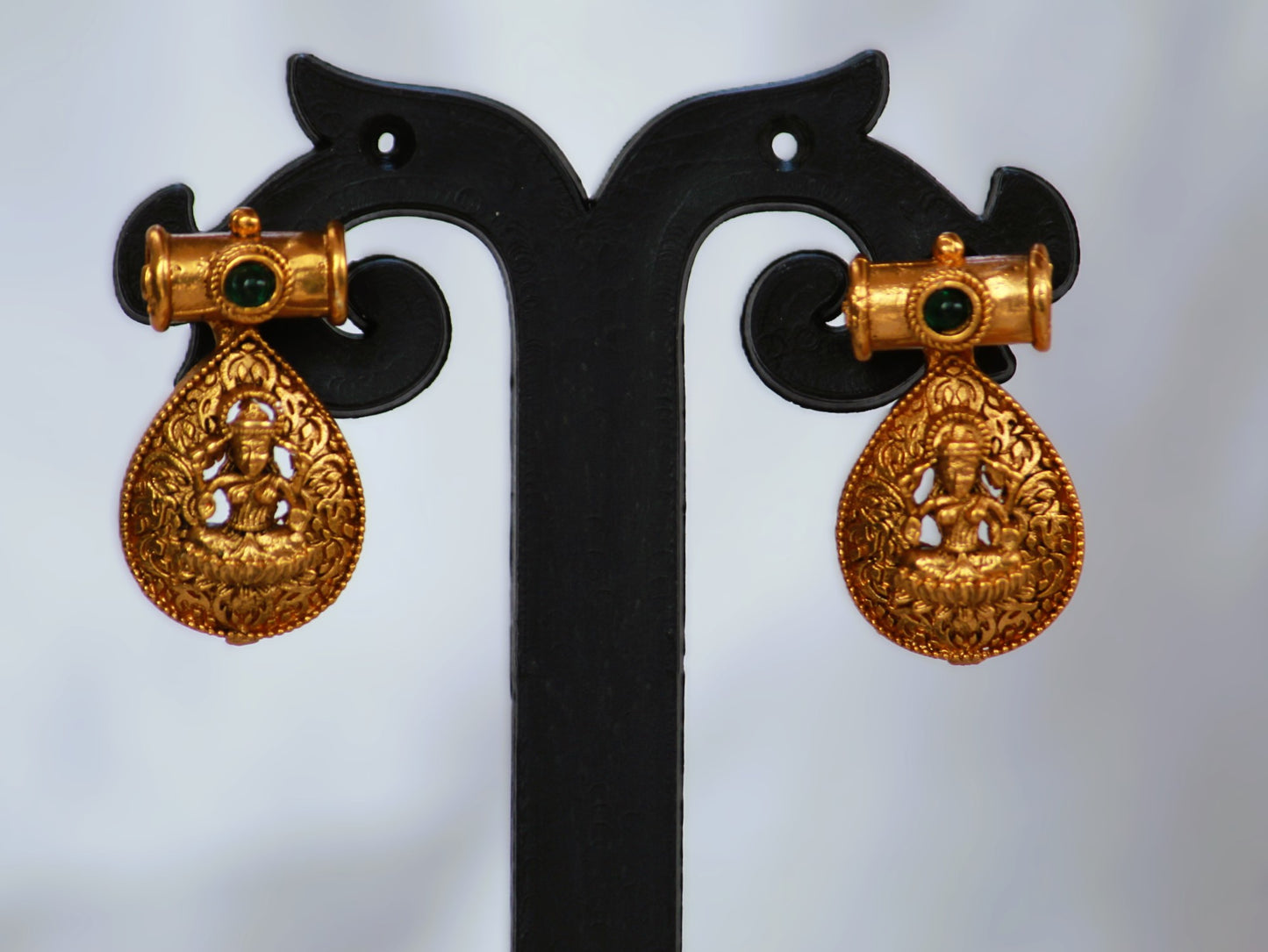 Golden Harini Temple Jewellery Set