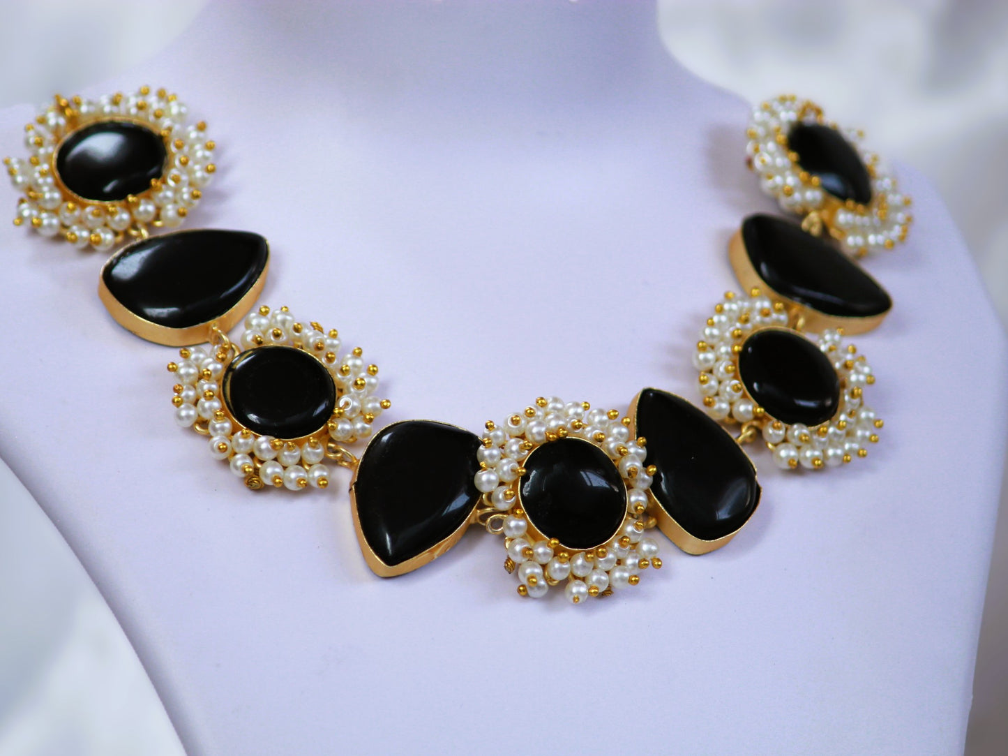 Black Lipika Pearl Jewellery Set