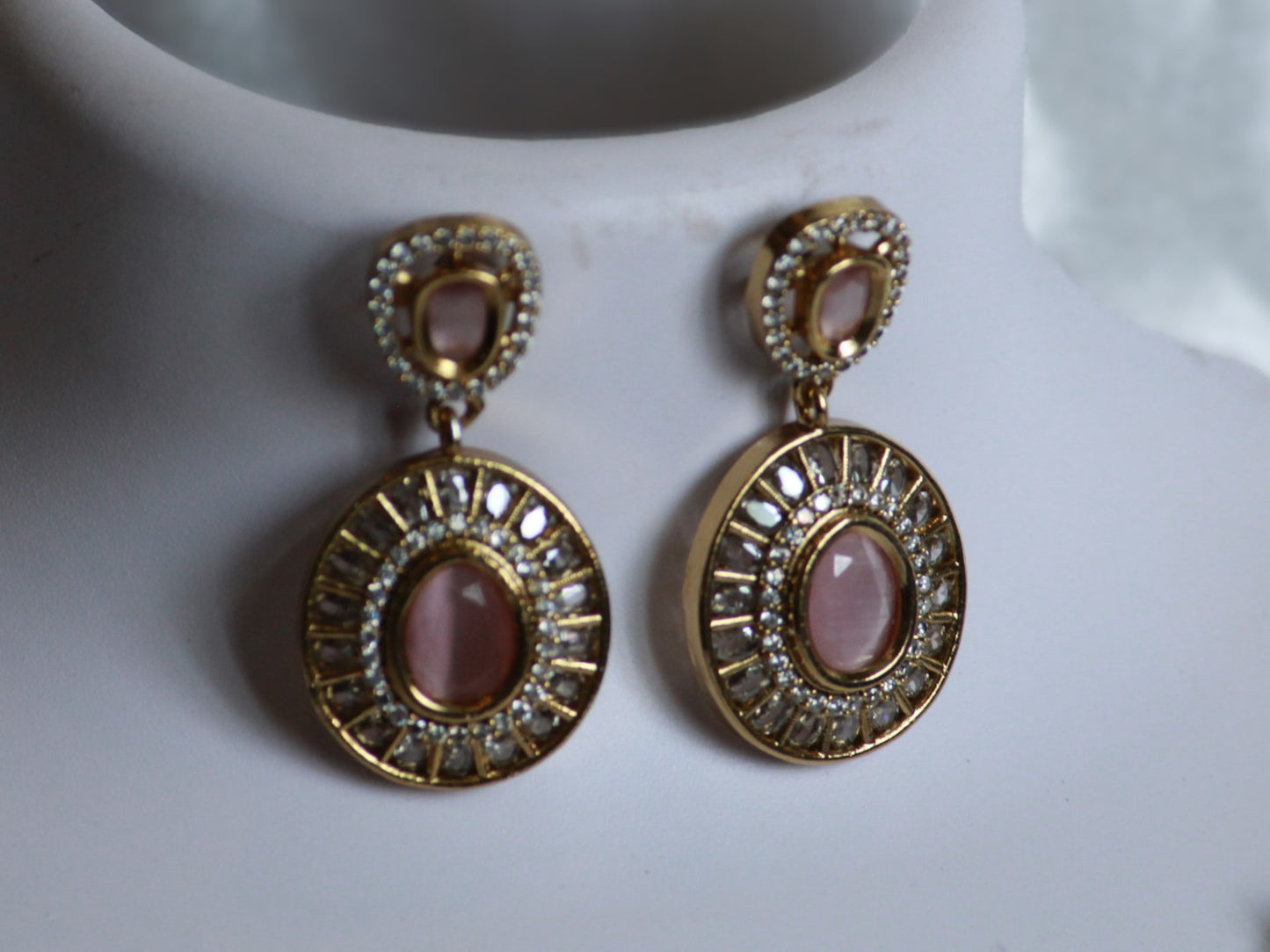 Blush Raksha Zirconia Hasli Set