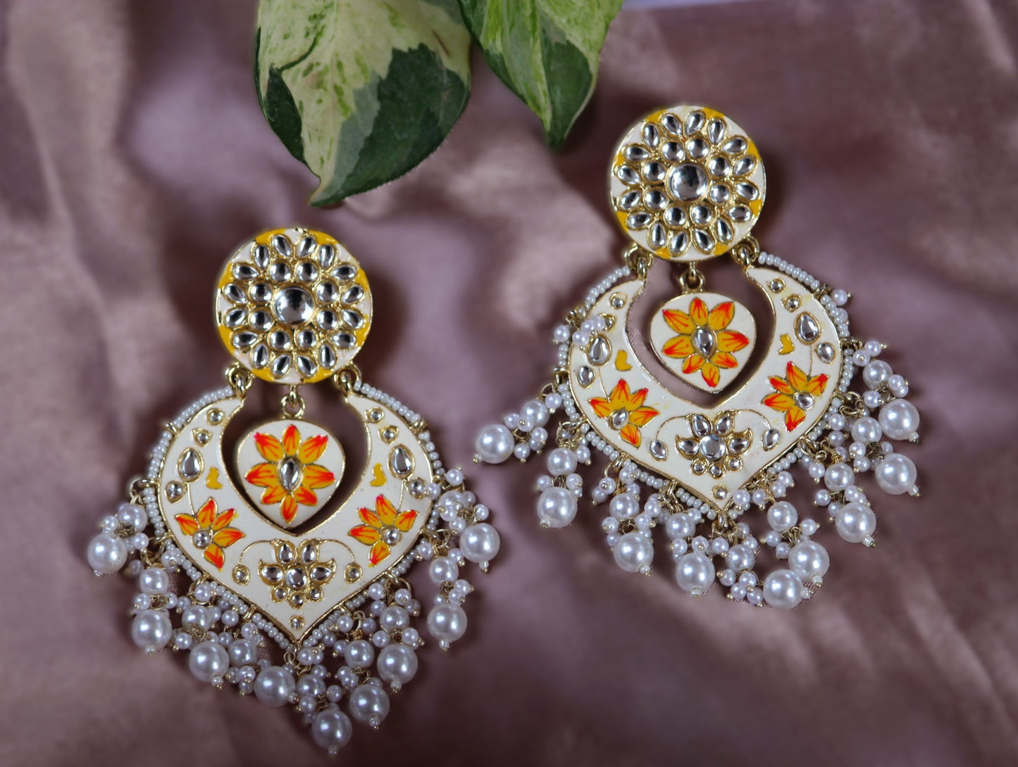 White Keya Chandbalis