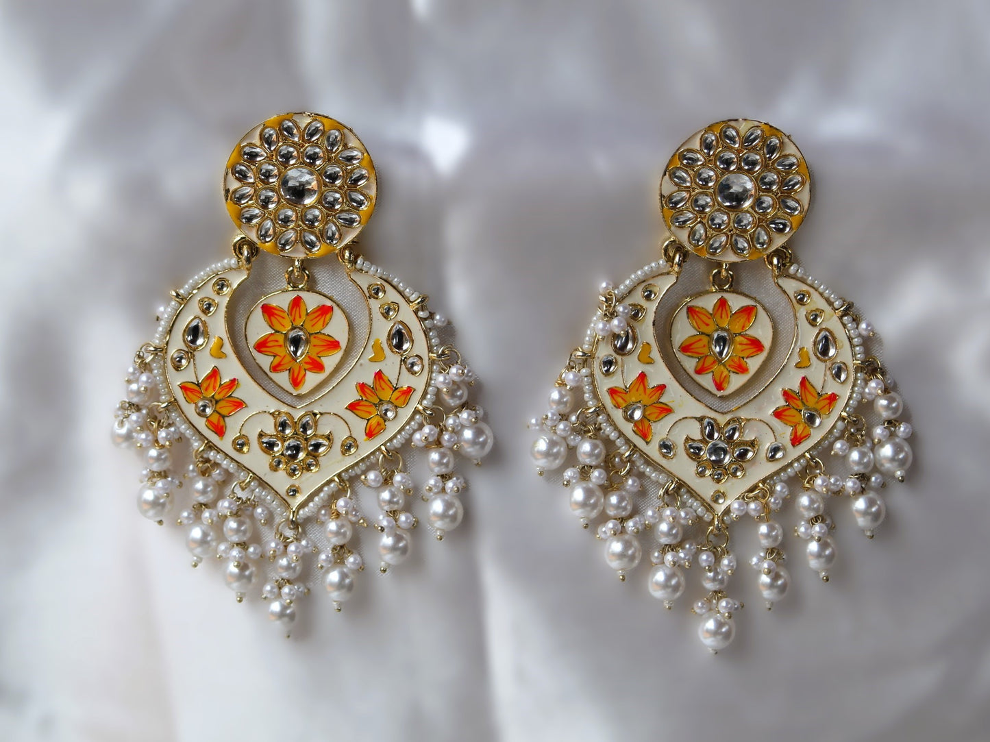 White Keya Chandbalis