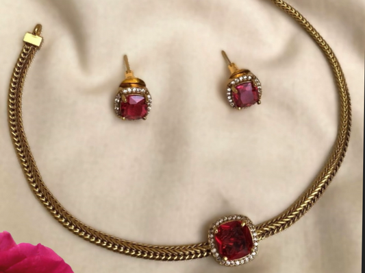Ruby Saanch  Antique Jewellery Set