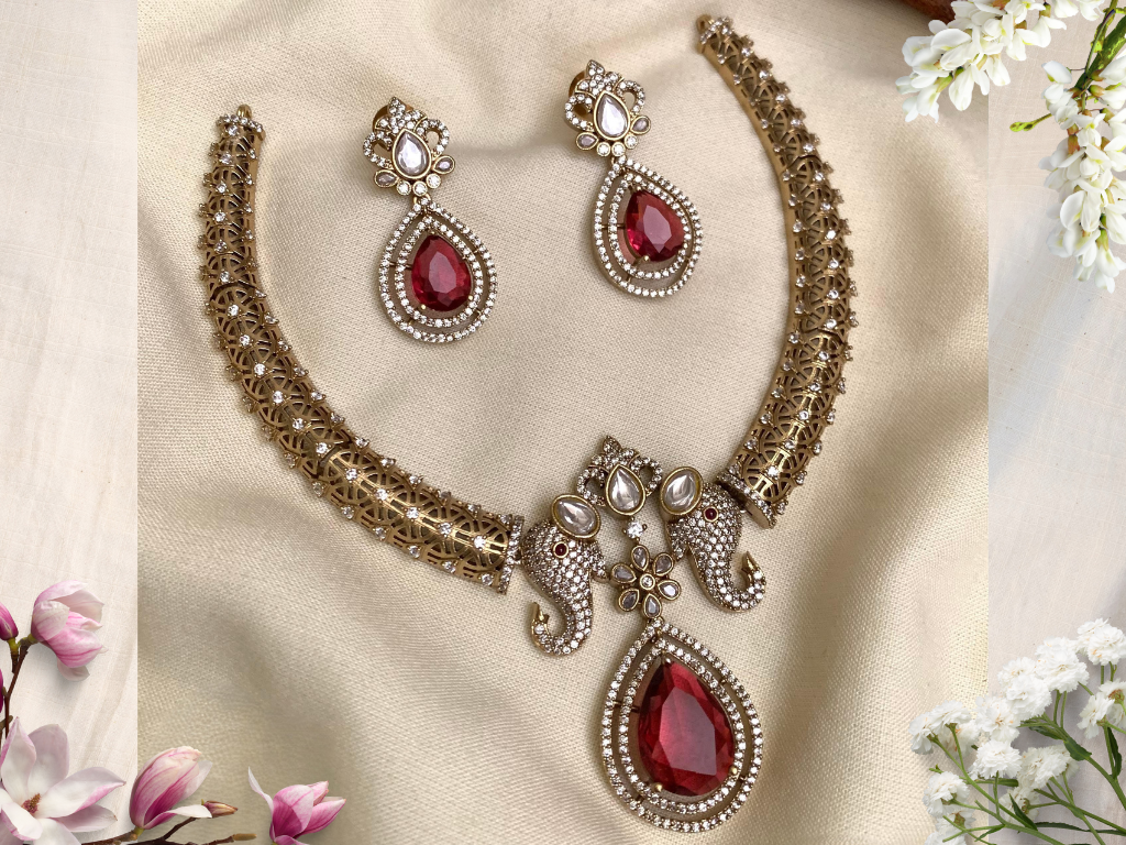 Ruby Harika Victorian Jewellery Set
